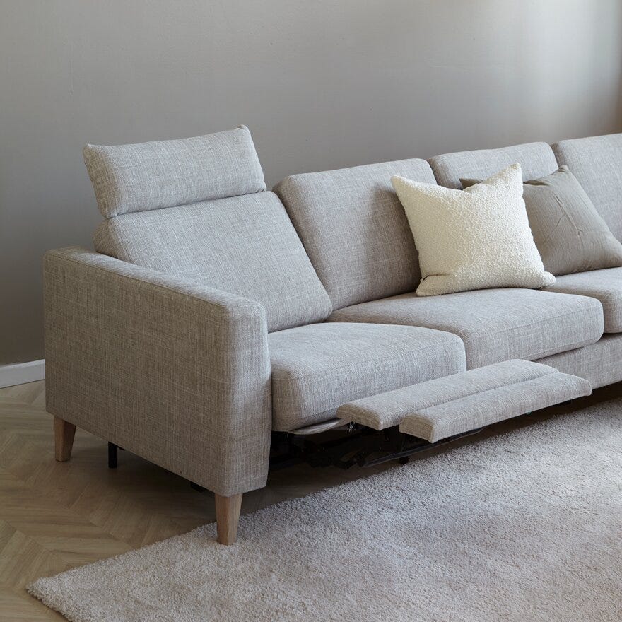 Sofa med sale recliner